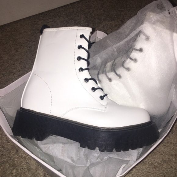 Boohoo Shoes - Boohoo Chunky Lace Up Hiker Boots